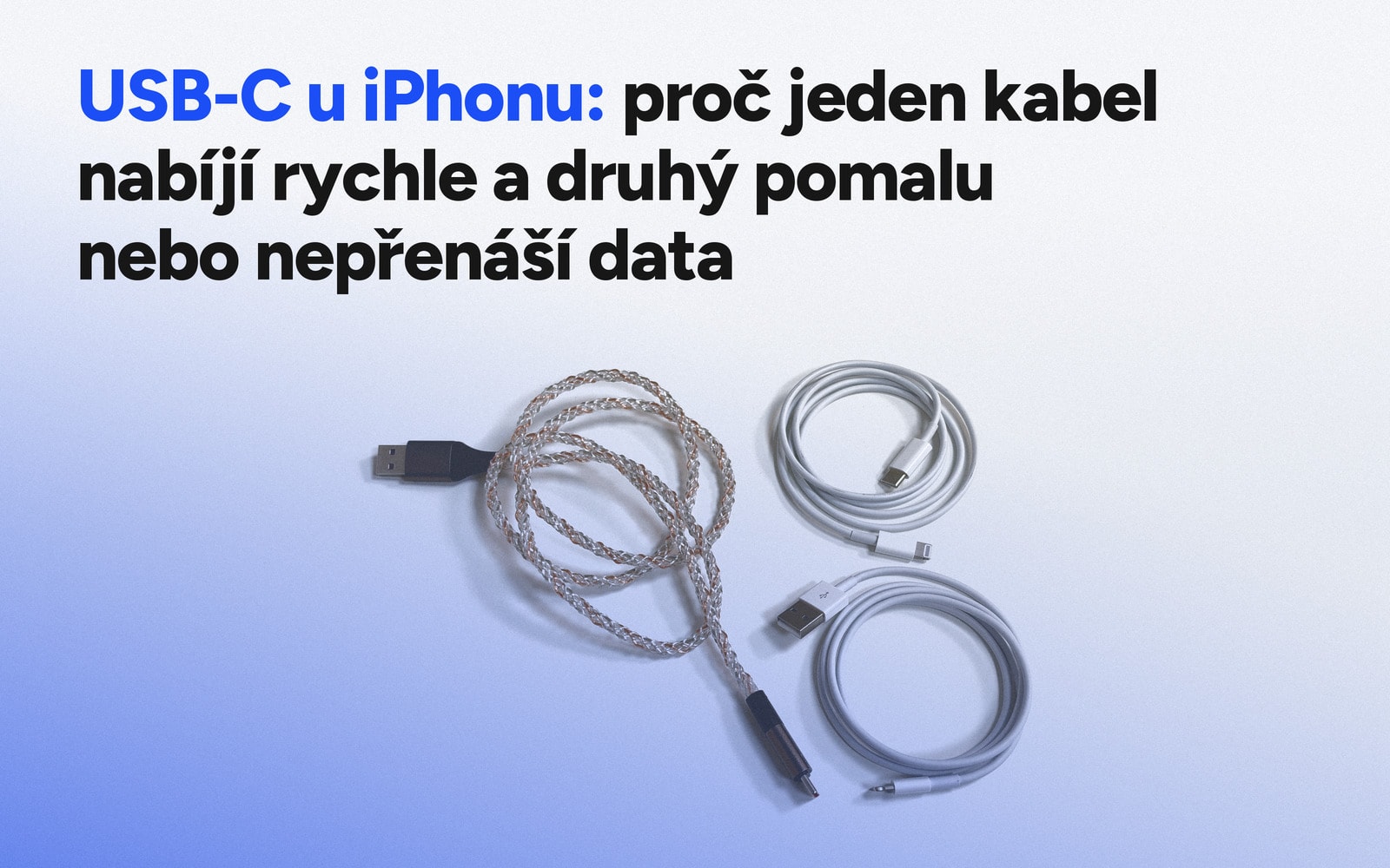 USB-C kabel připojený k iPhonu